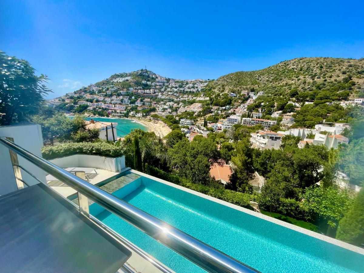 Ferienwohnung Castell Blau Roses Exterior foto